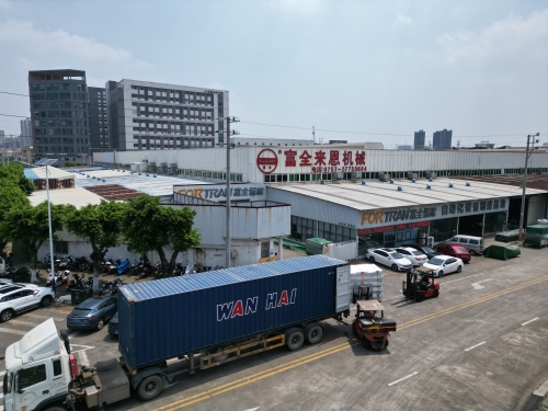 Еден контејнер со нашите автоматизирани производи се испраќа во САД денес!